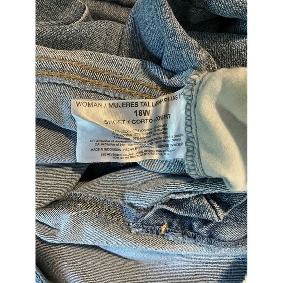 Gloria Vanderbilt Amanda Jeans Women's 18W Short Light Wash Denim Straight Leg - Picture 7 of 8